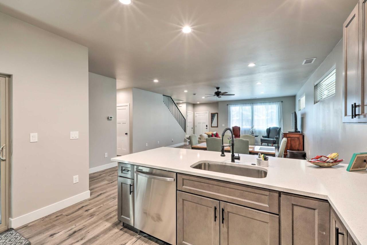 Modern Flagstaff Home, 4 Mi To Downtown! Εξωτερικό φωτογραφία